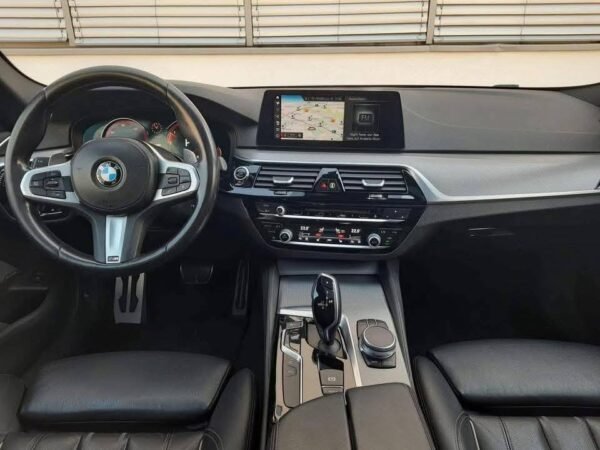 BMW 520d xD Limo/3xM-Sport