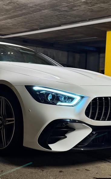 Mercedes-BENZ AMG GT 4 43 4Matic+ Speedshift TCT neu GESTALTET