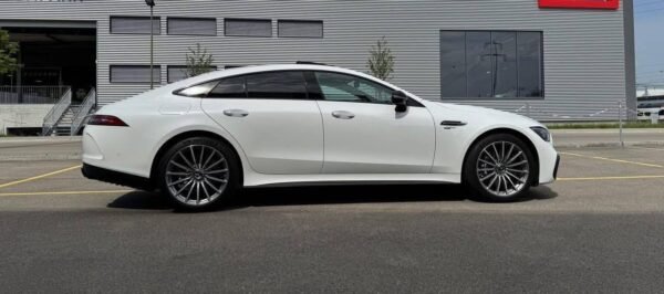 Mercedes-BENZ AMG GT 4 43 4Matic+ Speedshift TCT neu GESTALTET
