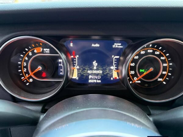 Jeep Wrangler Sahara 3.6 V6